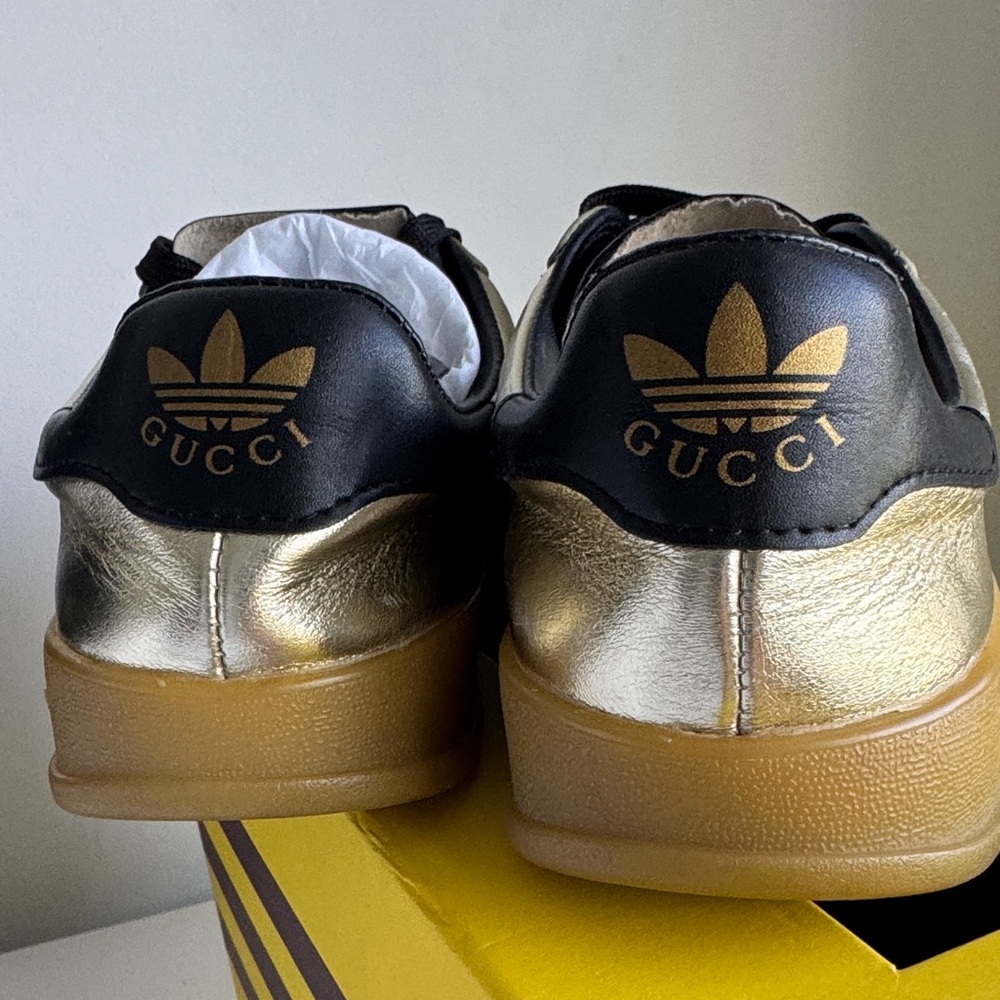 Gucci collaboration with Adidas gazelle sneakers
Special edition (Gold) - Picture 9 of 16